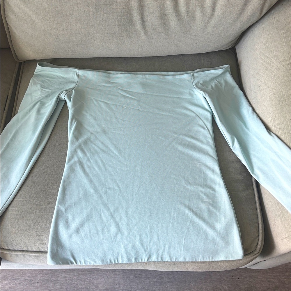 Aritzia off shoulder Light Blue Top(NWOT)